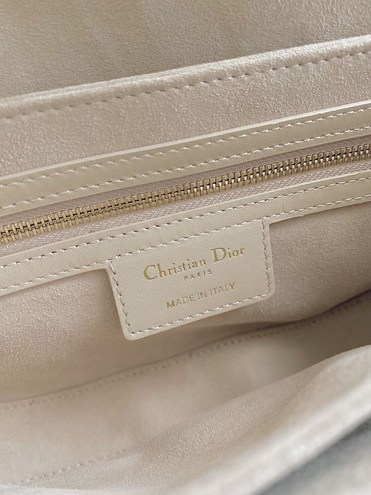 Dior CD Signature Chain Bag in Beige Calfskin 585