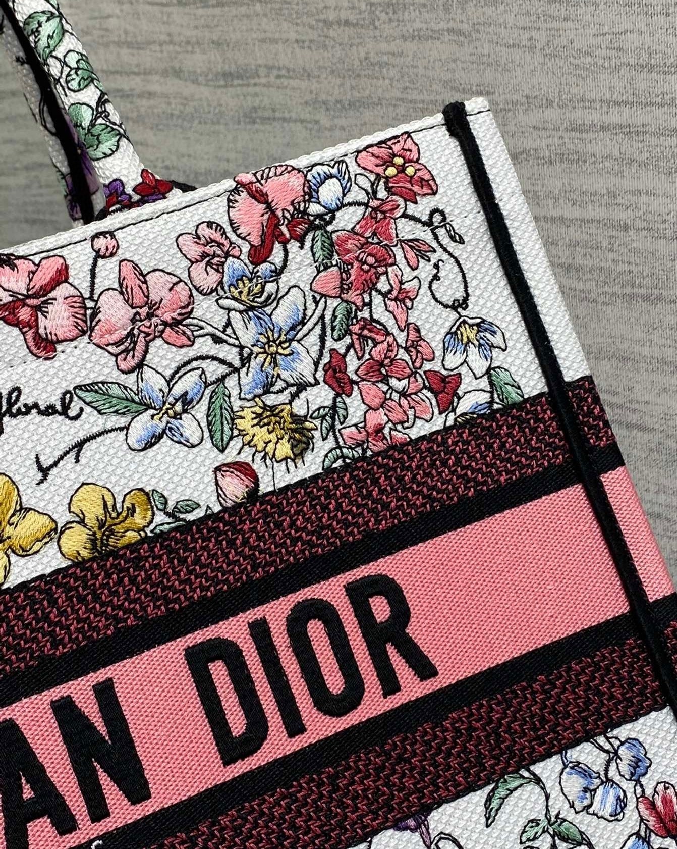 Dior Medium Book Tote Bag In White Multicolor Florilegio Embroidery 423