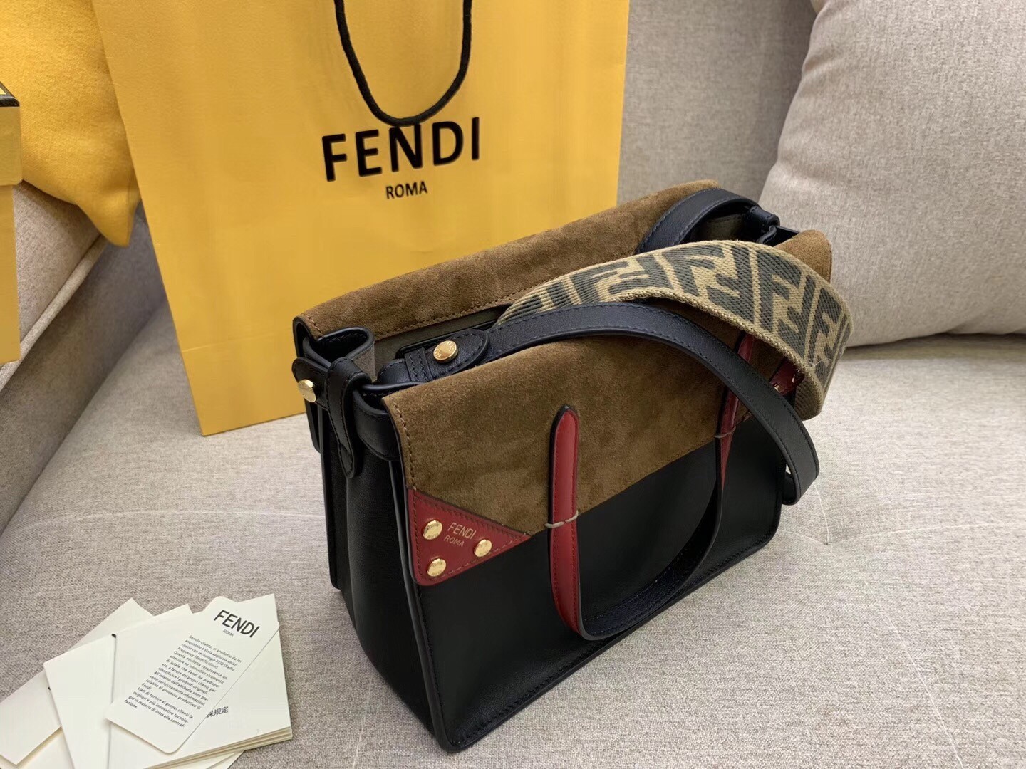 Fendi Regular Flip Tote Bag In Black Calfskin 037