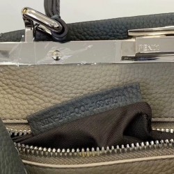 Fendi Selleria Peekaboo Medium Bag In Grey Roman Leather 549