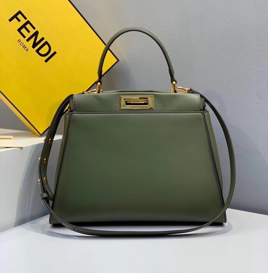 Fendi Peekaboo Pocket Medium Bag In Green Calfskin 552