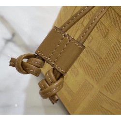 Fendi Mon Tresor Mini Bucket Bag In Beige Raffia 402