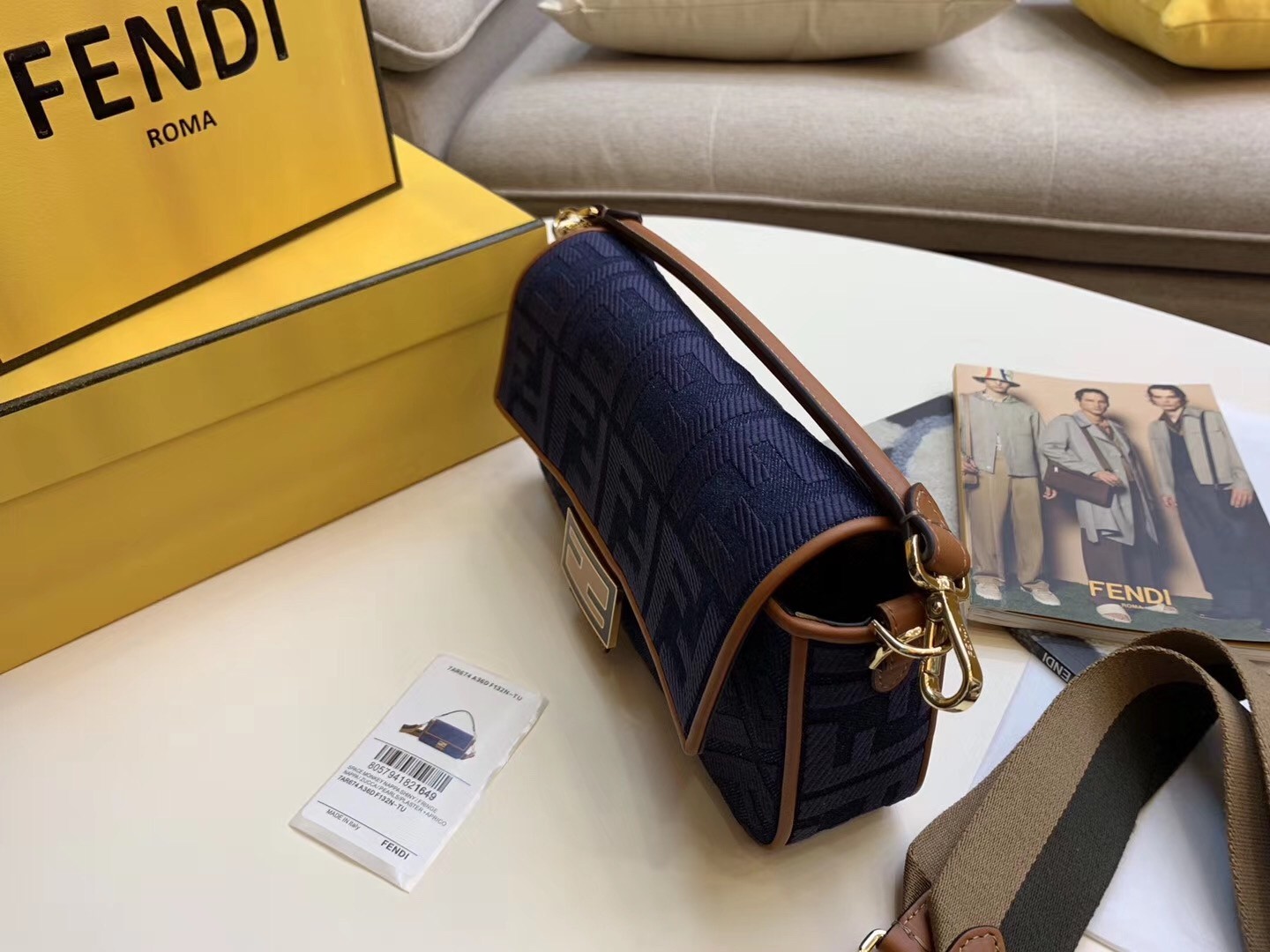 Fendi Baguette Medium Bag In Blue Denim 230