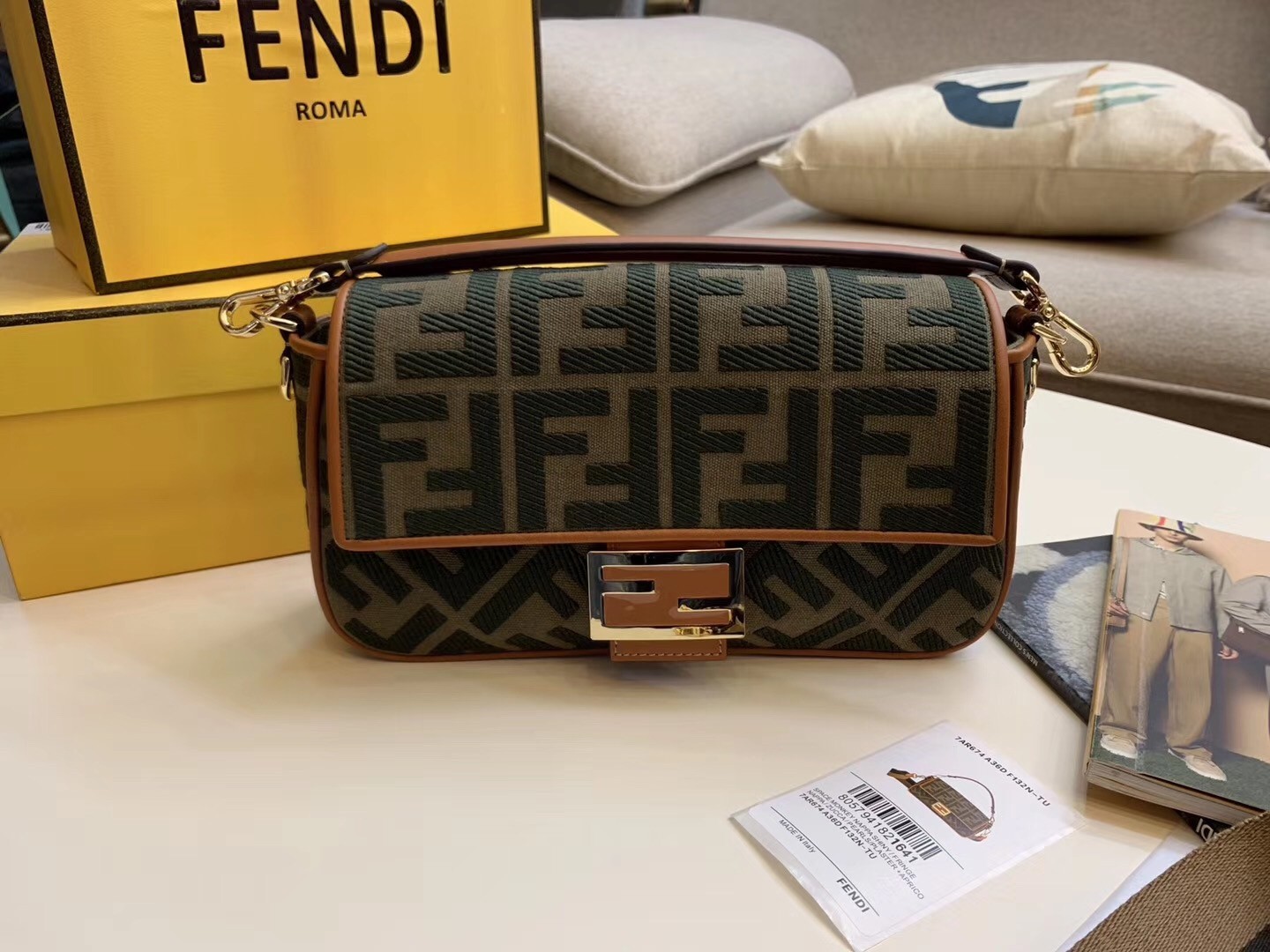 Fendi Baguette Medium Bag In Green Denim 265