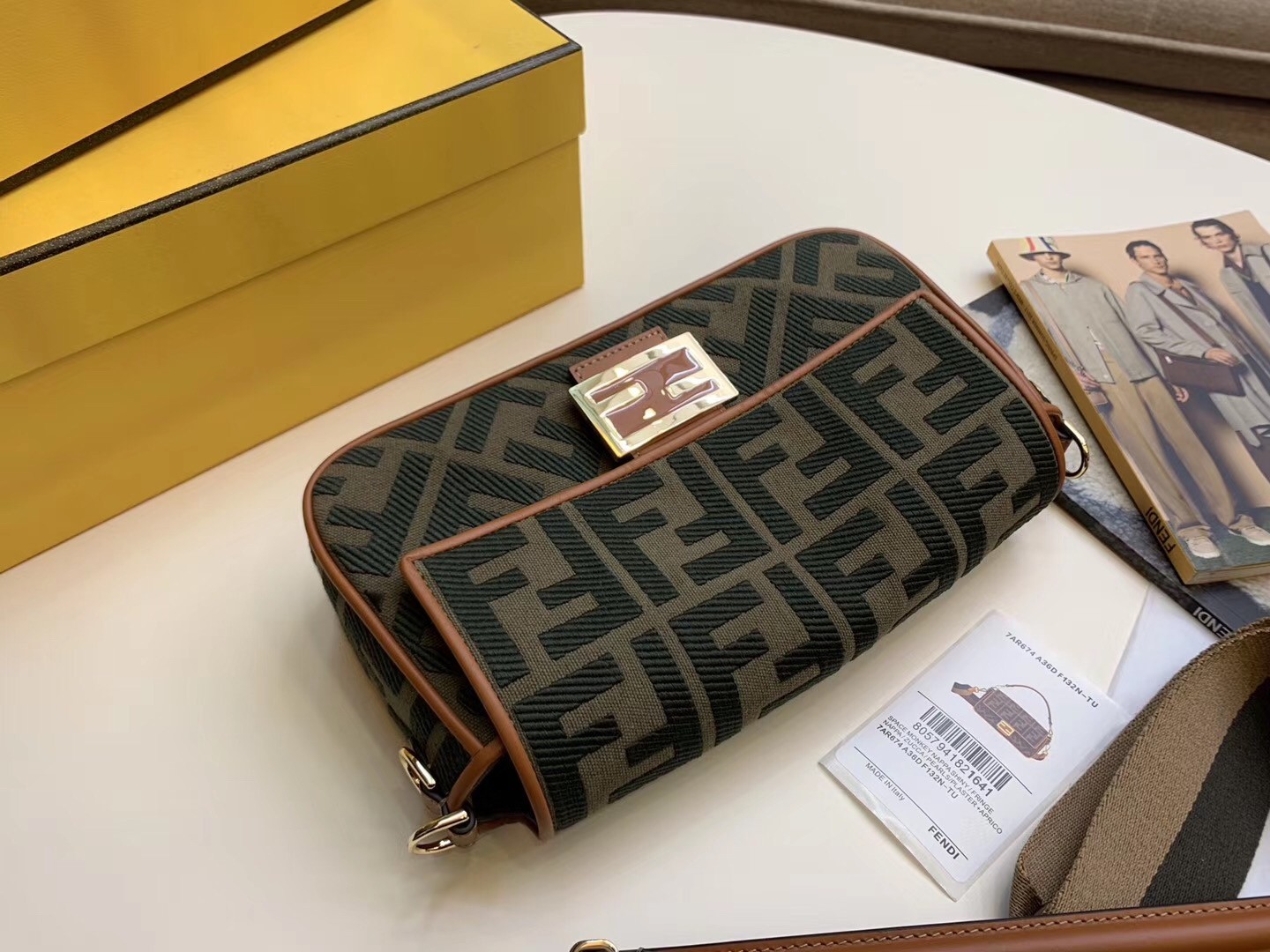 Fendi Baguette Medium Bag In Green Denim 265