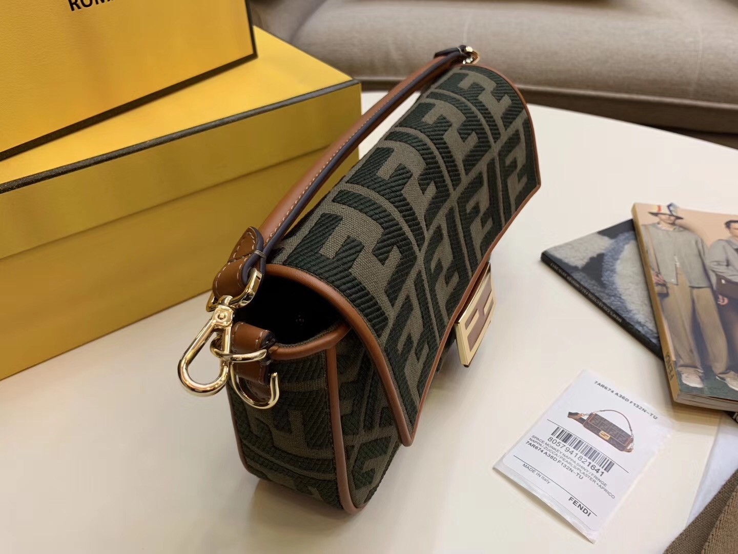 Fendi Baguette Medium Bag In Green Denim 265