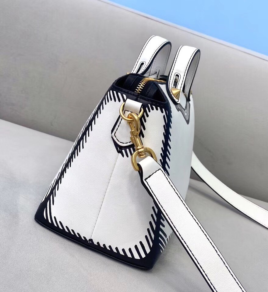 Fendi By The Way Medium Bag In White Printed Leather  674